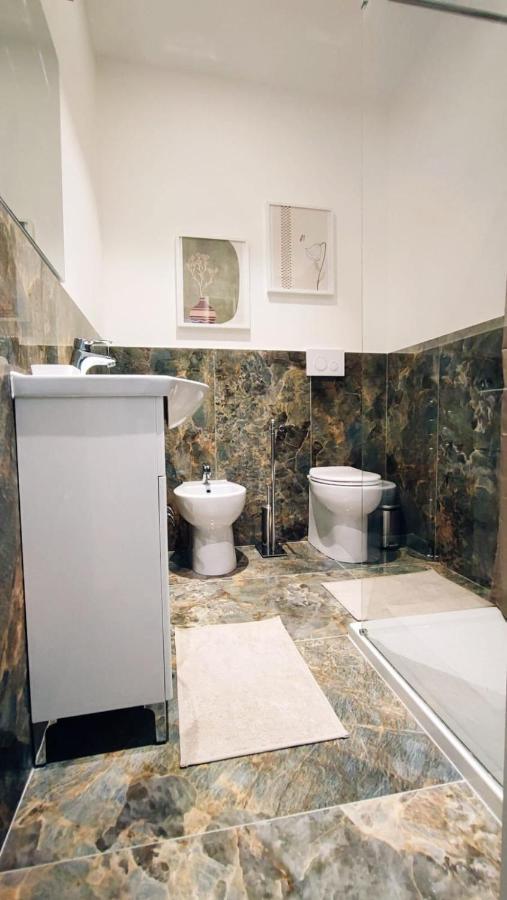 Duhome Apartment In The Heart Of Catania Luaran gambar