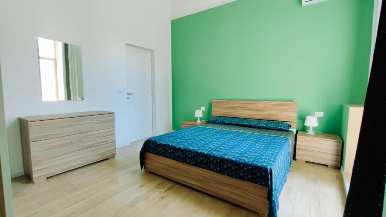 Duhome Apartment In The Heart Of Catania Luaran gambar