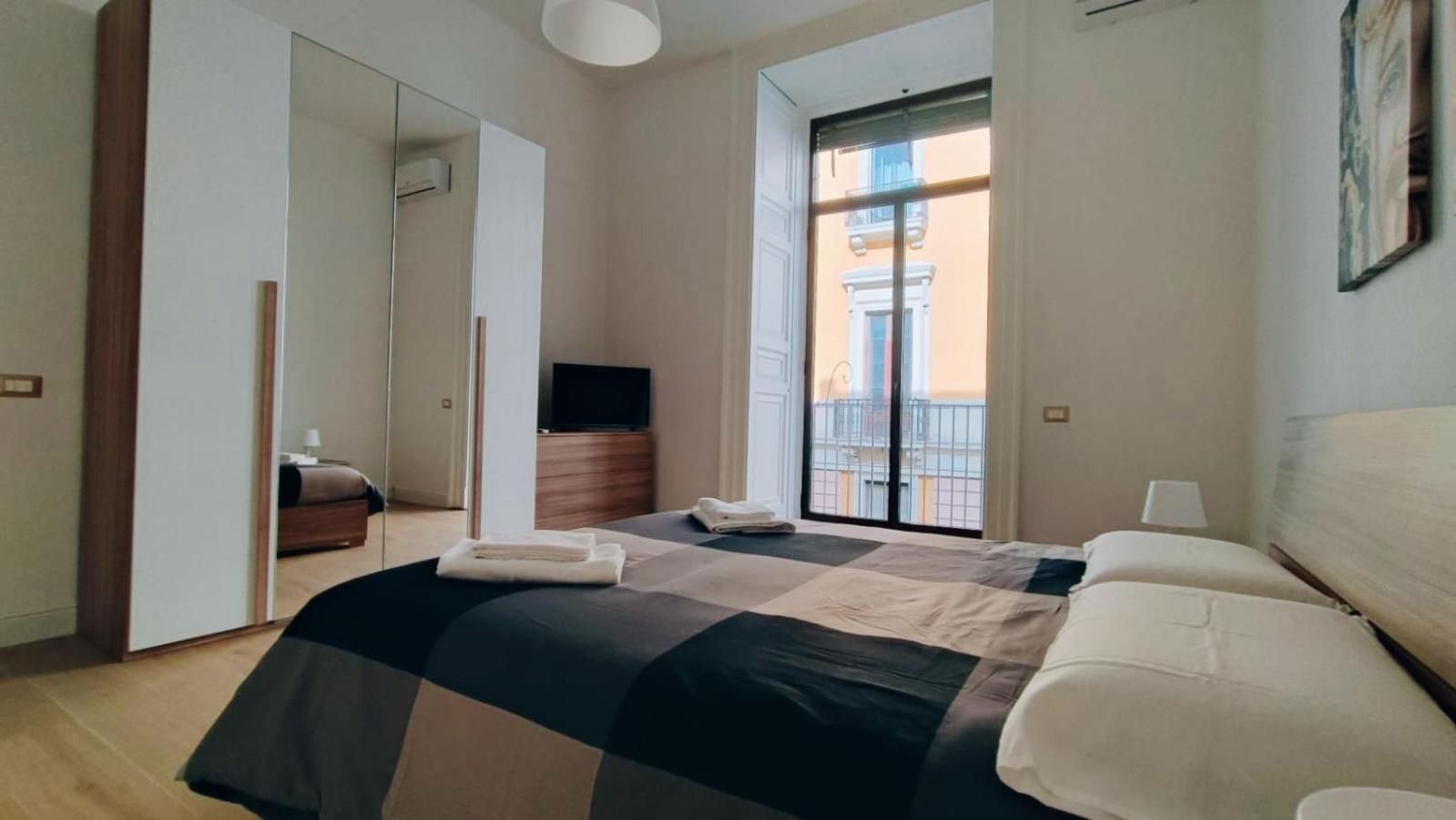 Duhome Apartment In The Heart Of Catania Luaran gambar